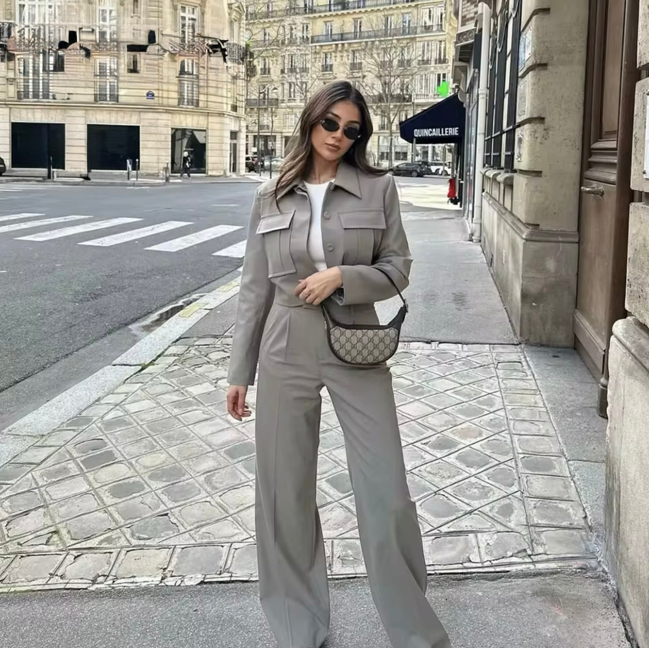 CASUAL SUIT