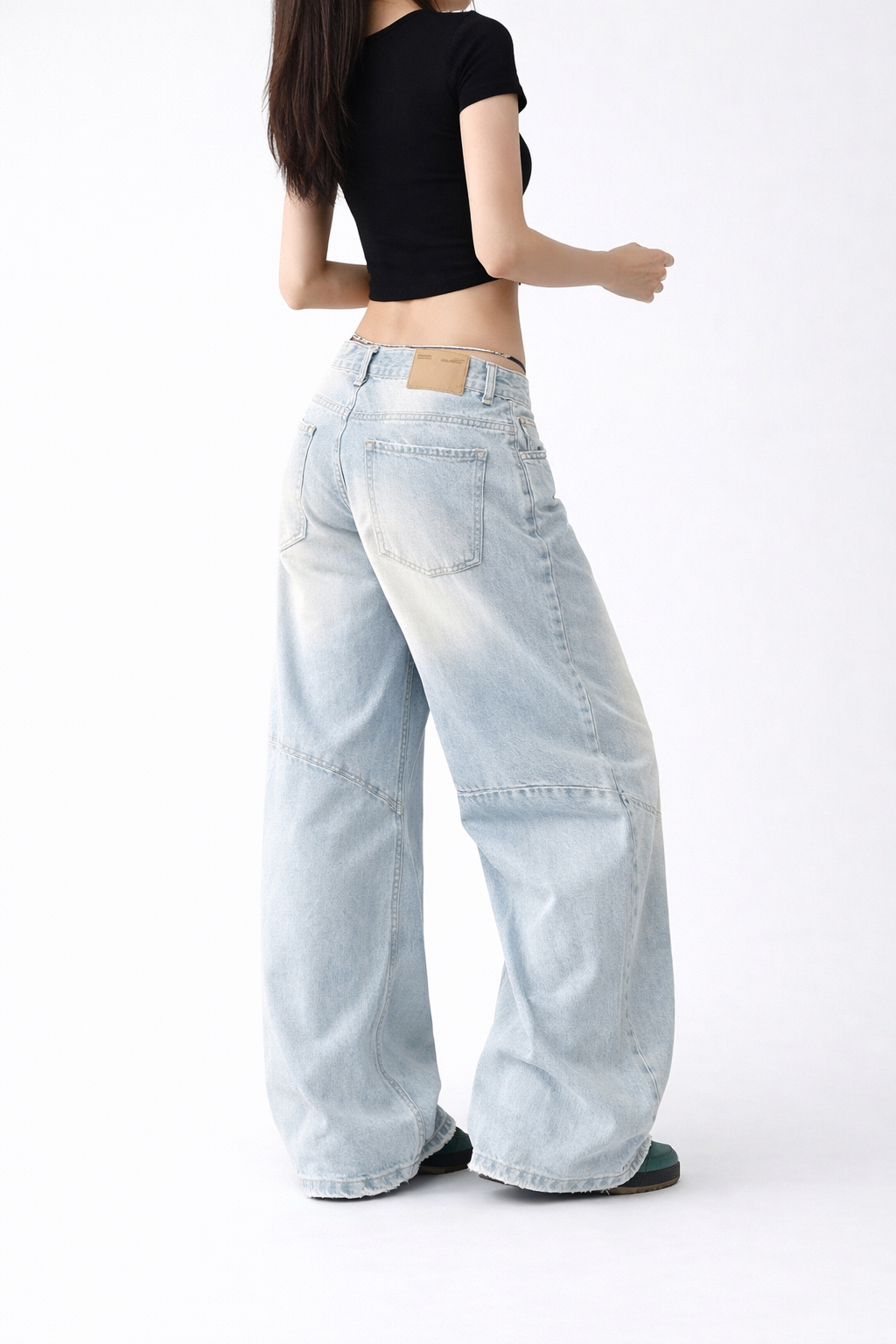WIDE LEG FADED DENIM JEANS