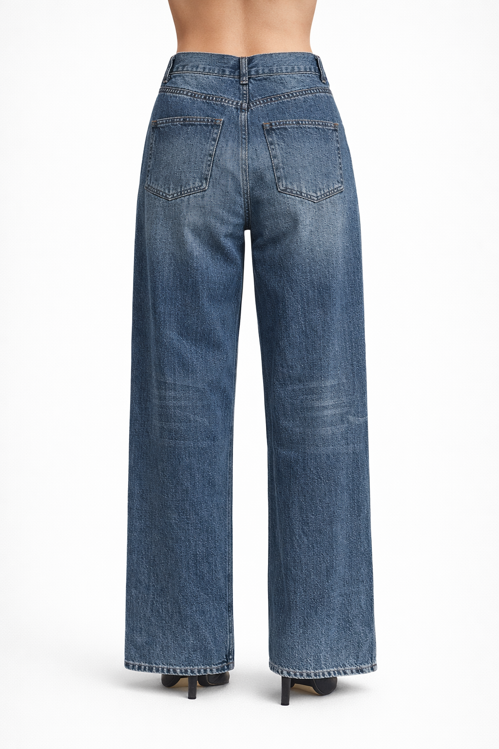 EMBELLISHED STRAIGHT LEG JEANS