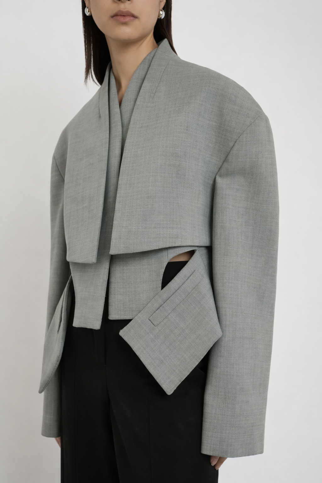 CROPPED STRUCTURED BLAZER