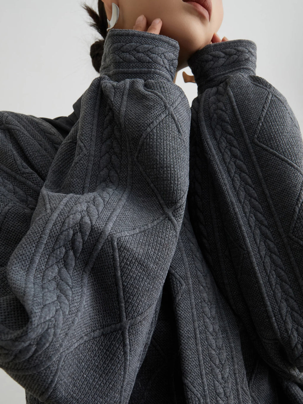 PULLOVER KNIT WITH TIE