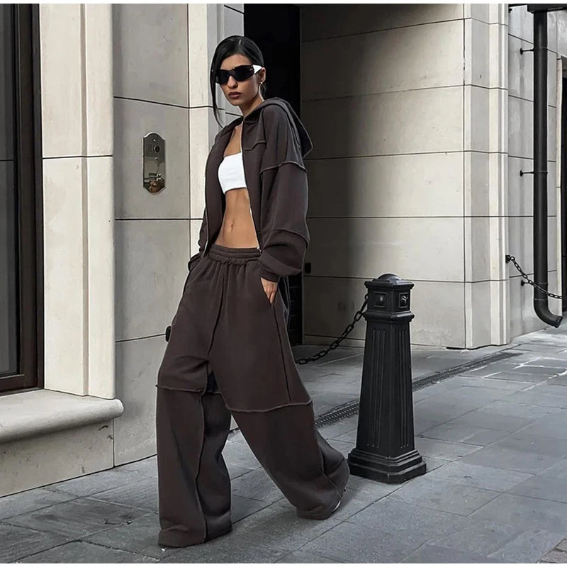 DECONSTRUCTION TRACSUIT