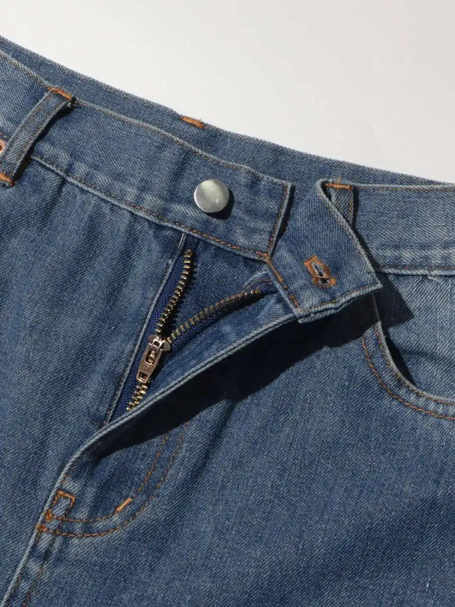 HEART CUTOUT STRAIGHT JEANS