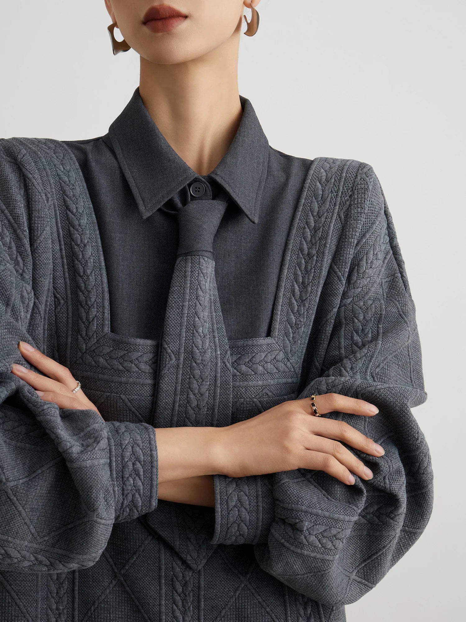 PULLOVER KNIT WITH TIE